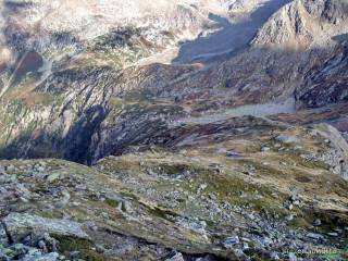 Blick vom Großen Trögler am Stubaier Höhenweg auf die Sulzenauhütte