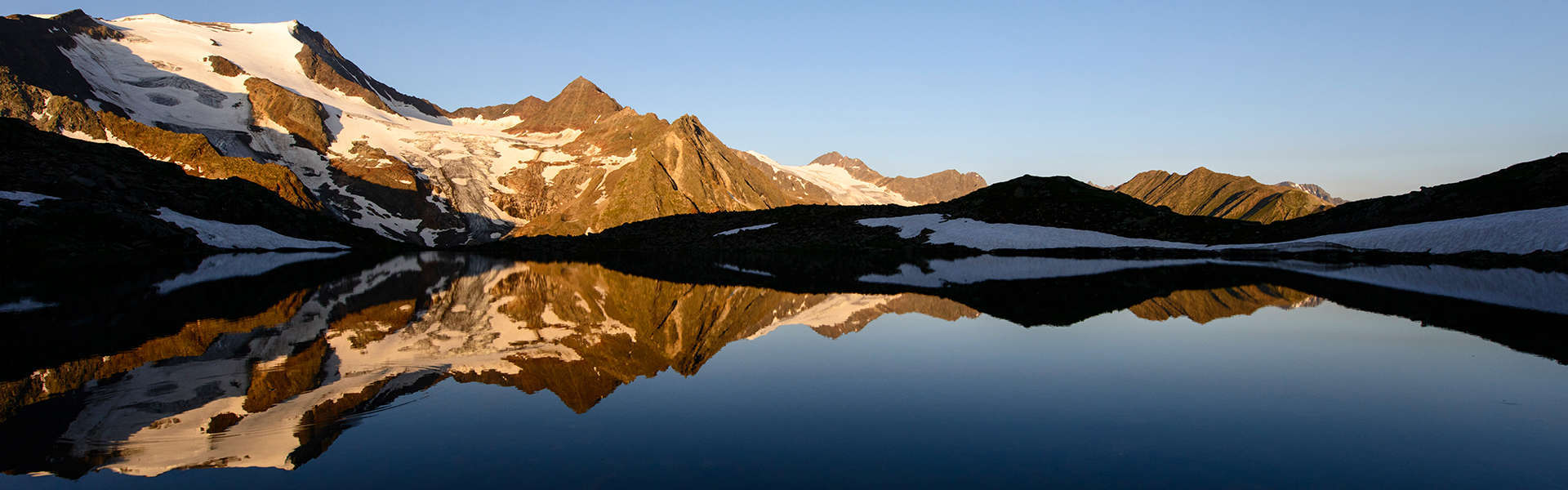 Stubai light in the mountains by Martina & Guus Reinartz