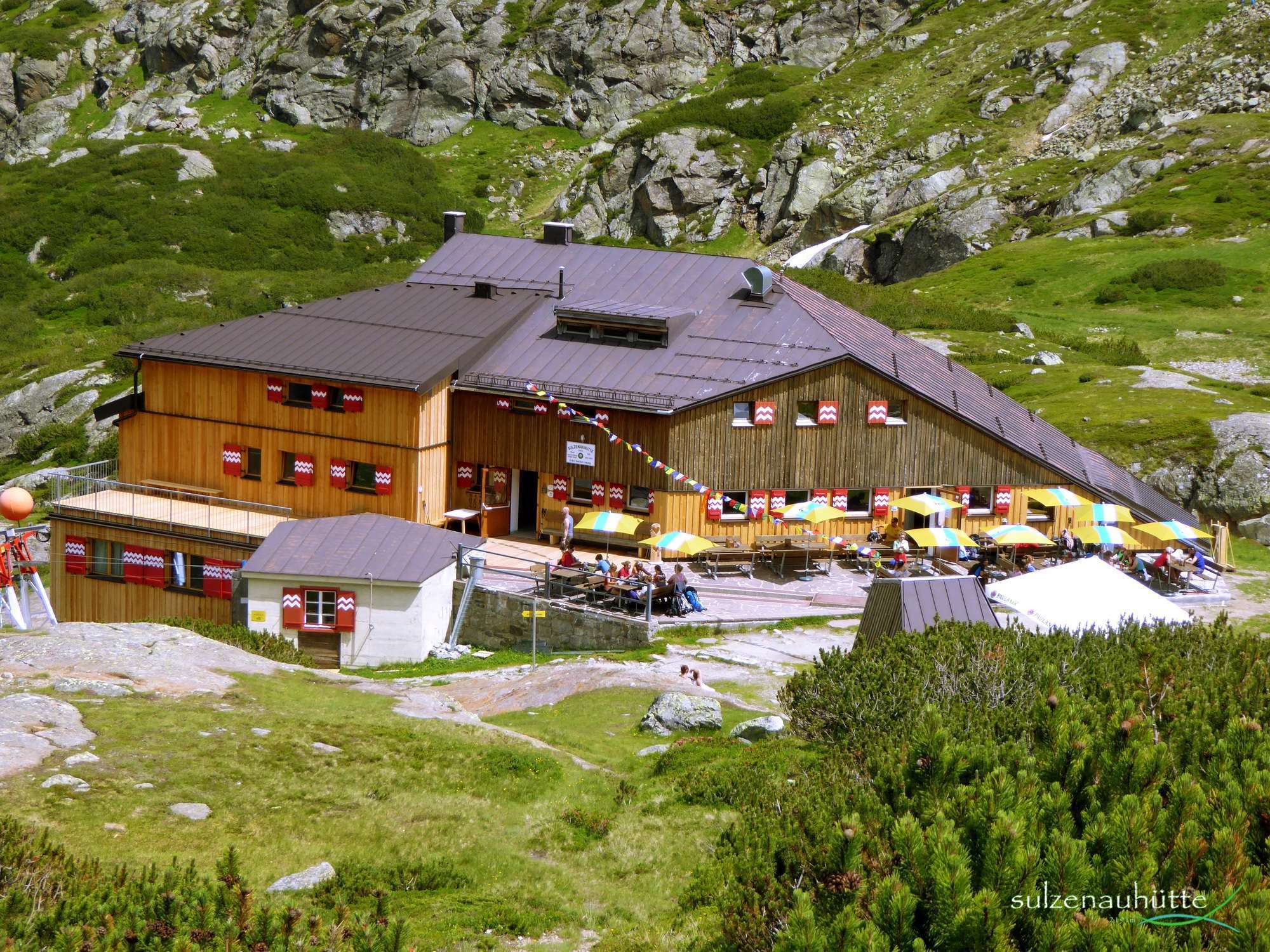 Sulzenau hut, Stubai High Trail